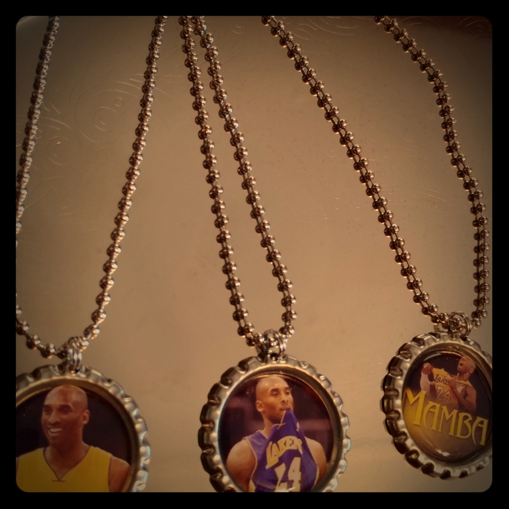 3 piece set of Kobe Bryant necklaces necklace lot